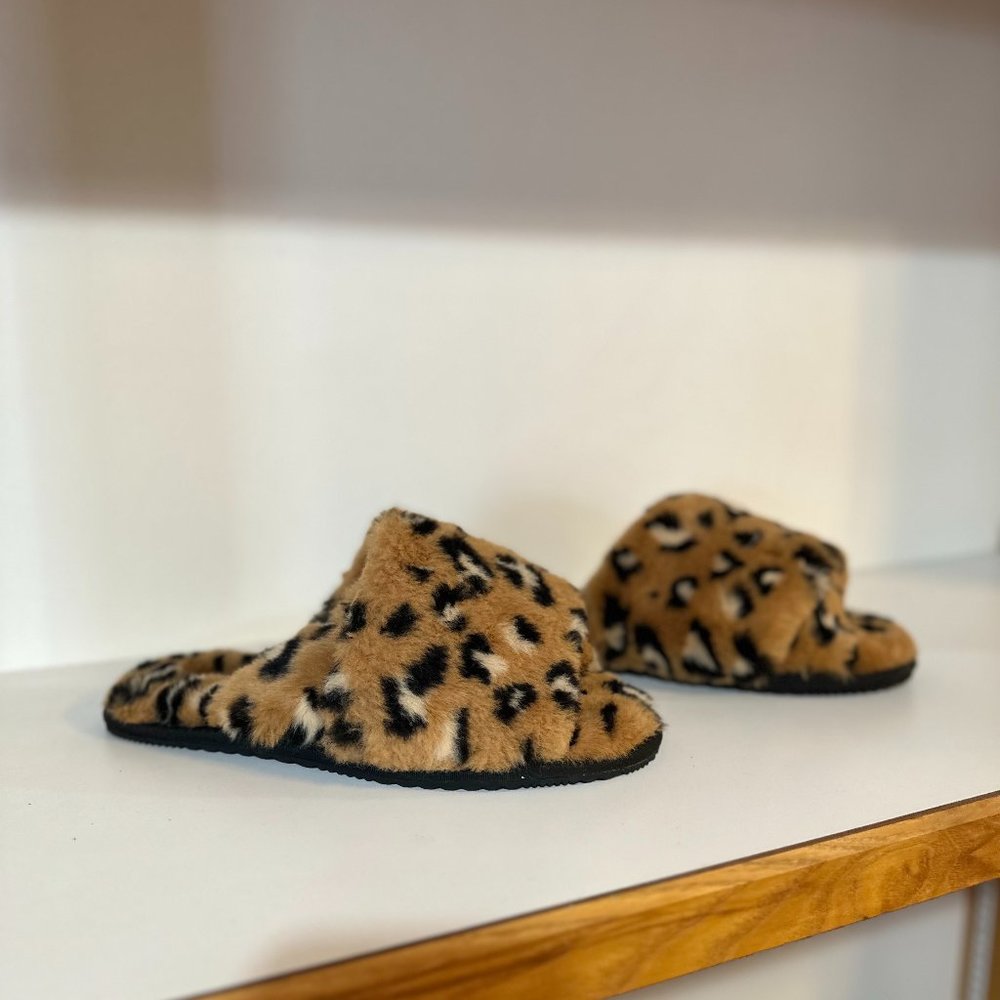 WOMEN'S SOREL GO™ - MAIL RUN SLIPPER